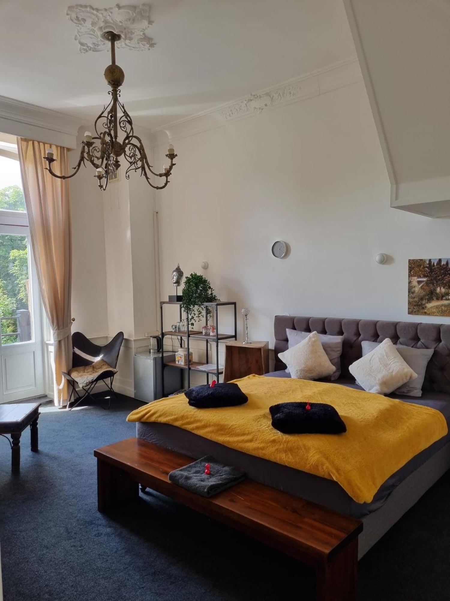 Bed and Breakfast BBDeStaete Roermond Exterior foto